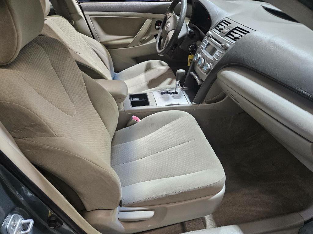 2007 Toyota Camry Image 13