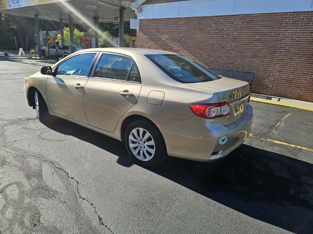 2012 Toyota Corolla Image 5