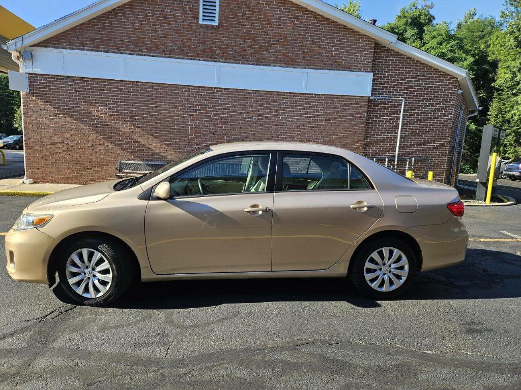 2012 Toyota Corolla Image 6