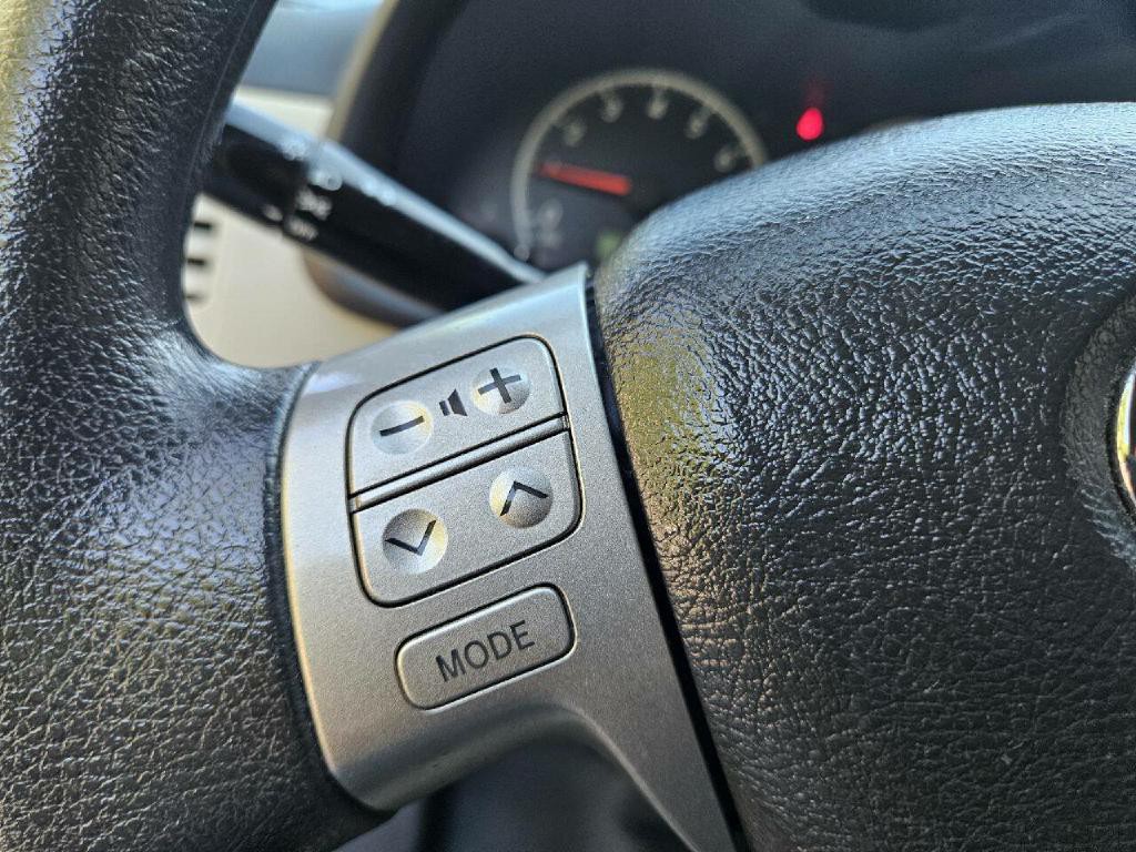 2012 Toyota Corolla Image 18