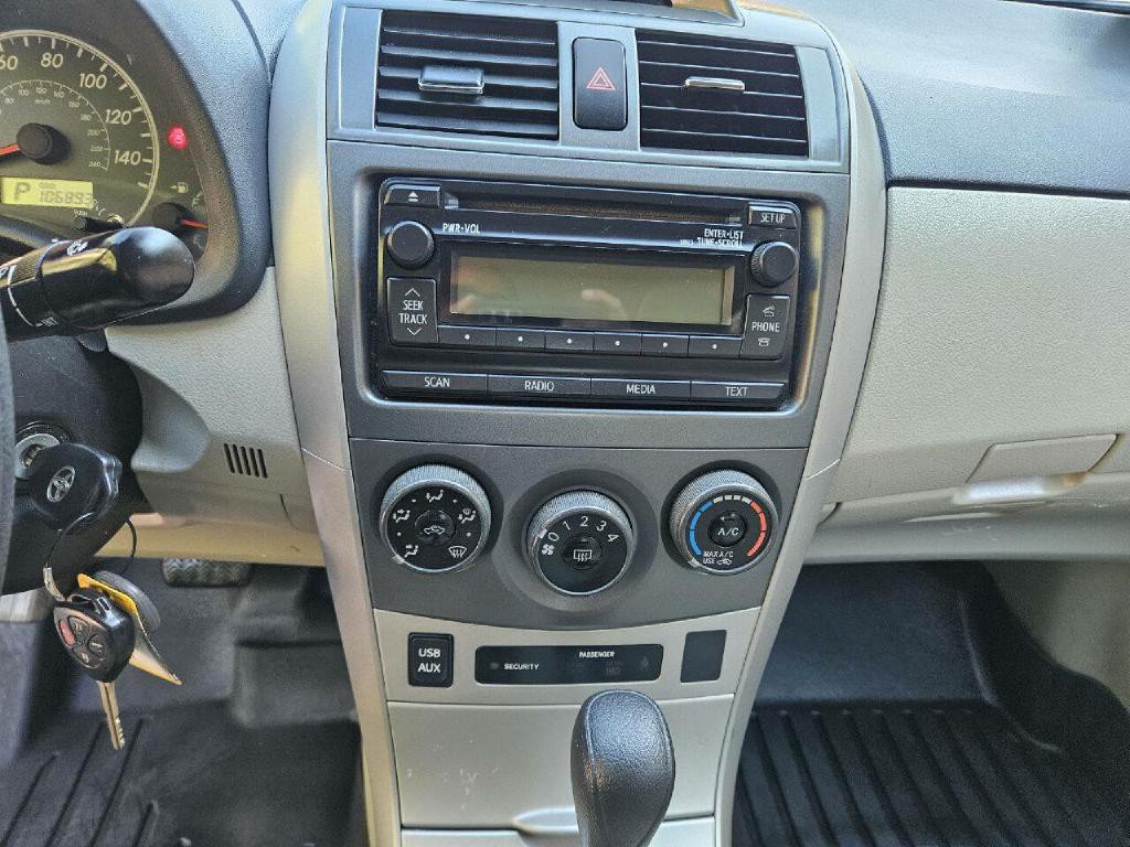 2012 Toyota Corolla Image 20