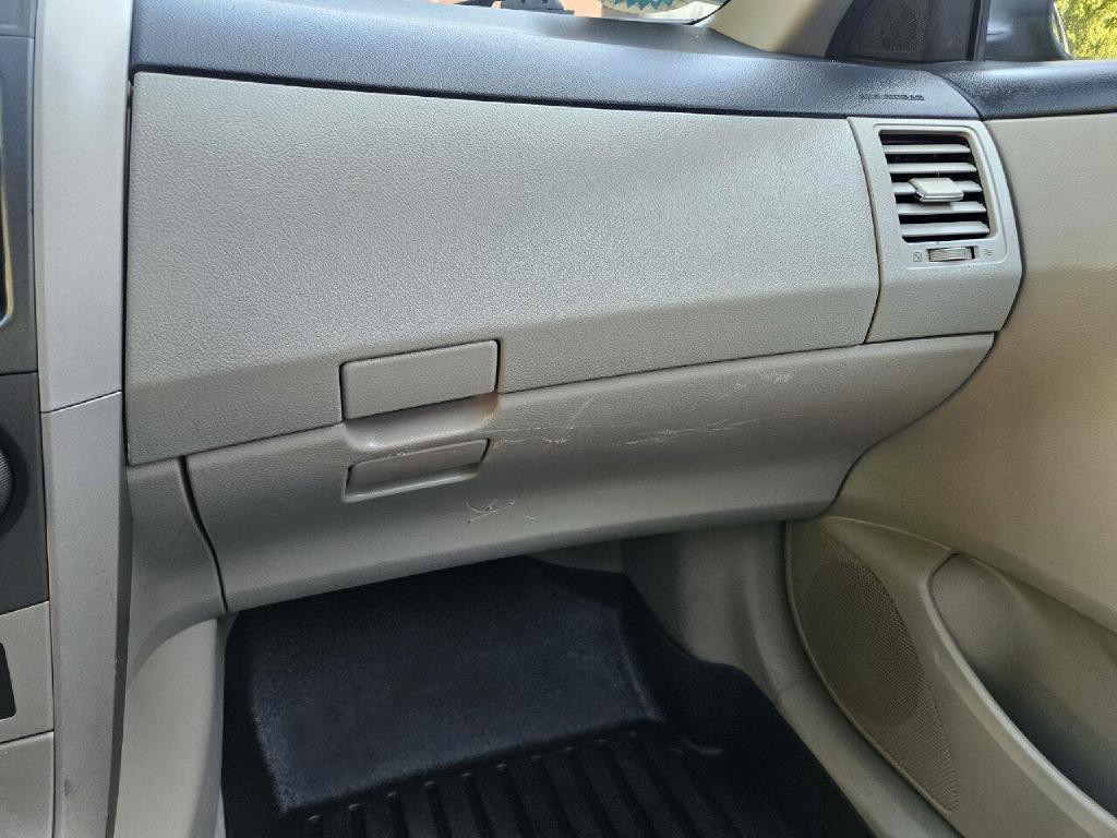 2012 Toyota Corolla Image 25