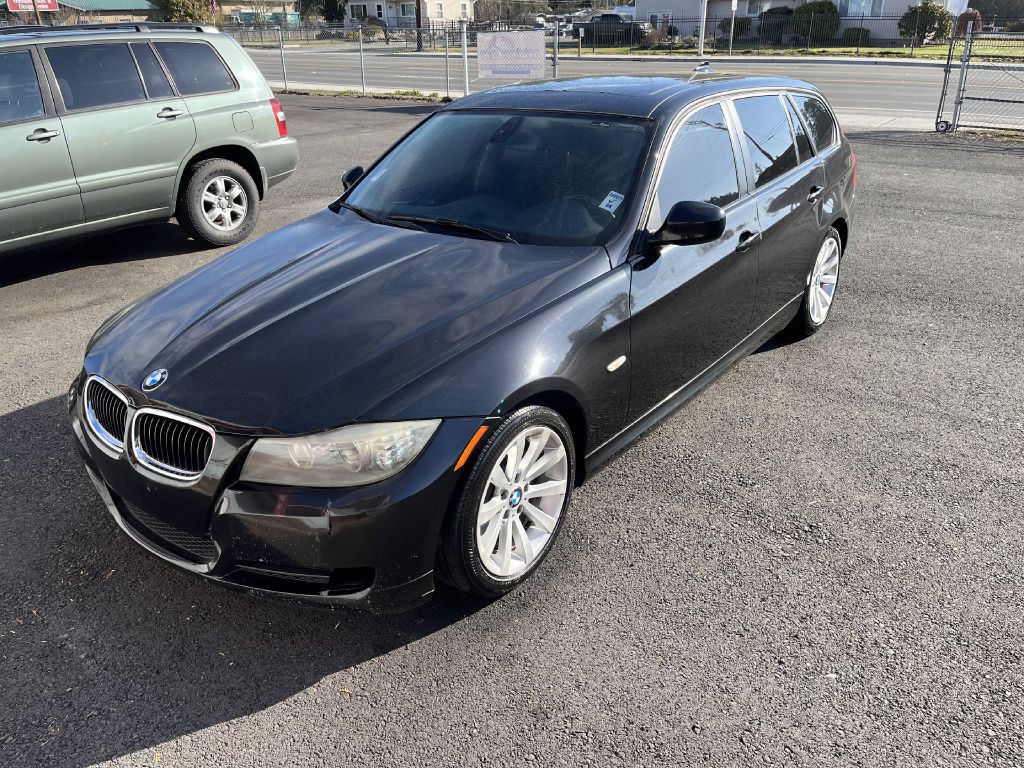 2012 BMW 3 Series Image 3