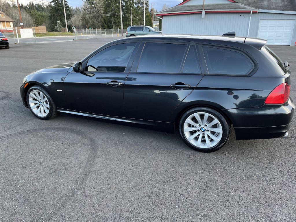 2012 BMW 3 Series Image 4