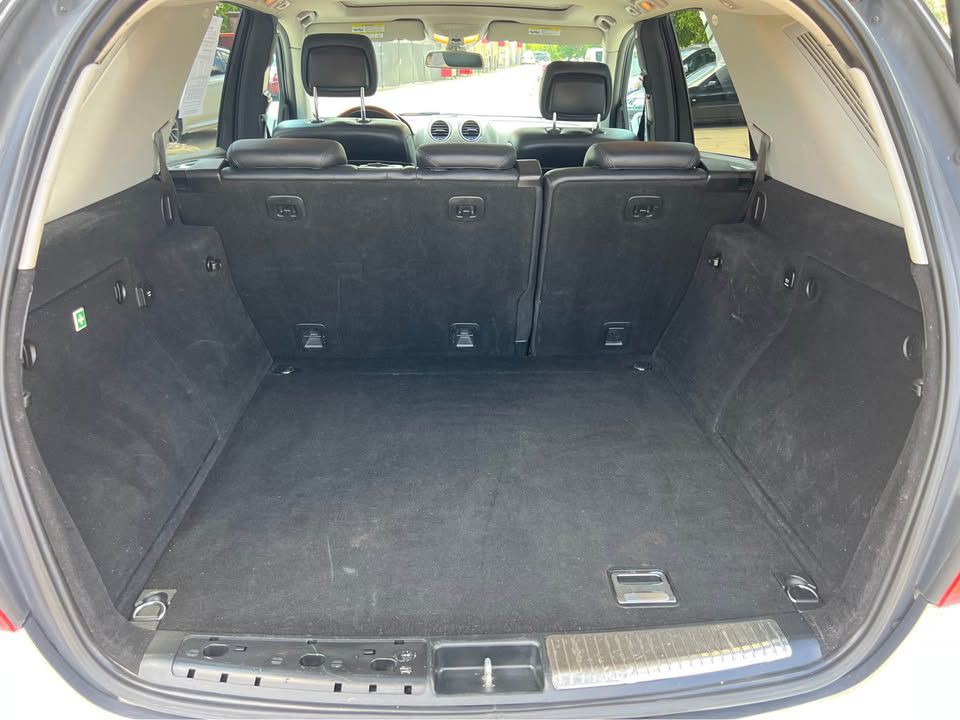 2010 Mercedes-Benz M-Class Image 10