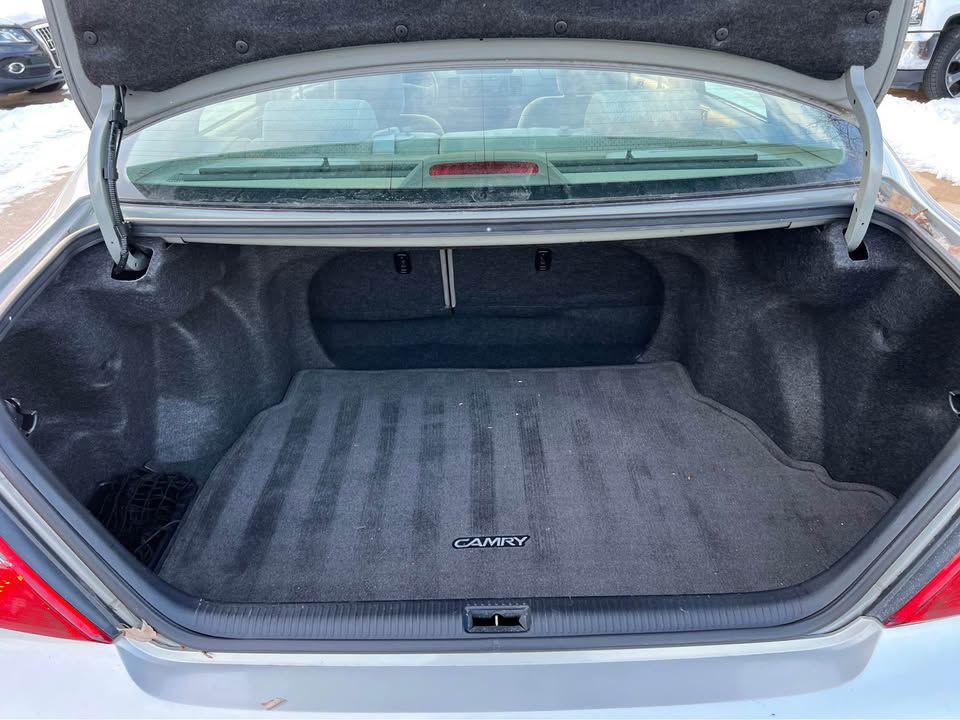 2003 Toyota Camry Image 10