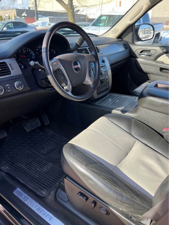 2011 GMC Sierra Image 8