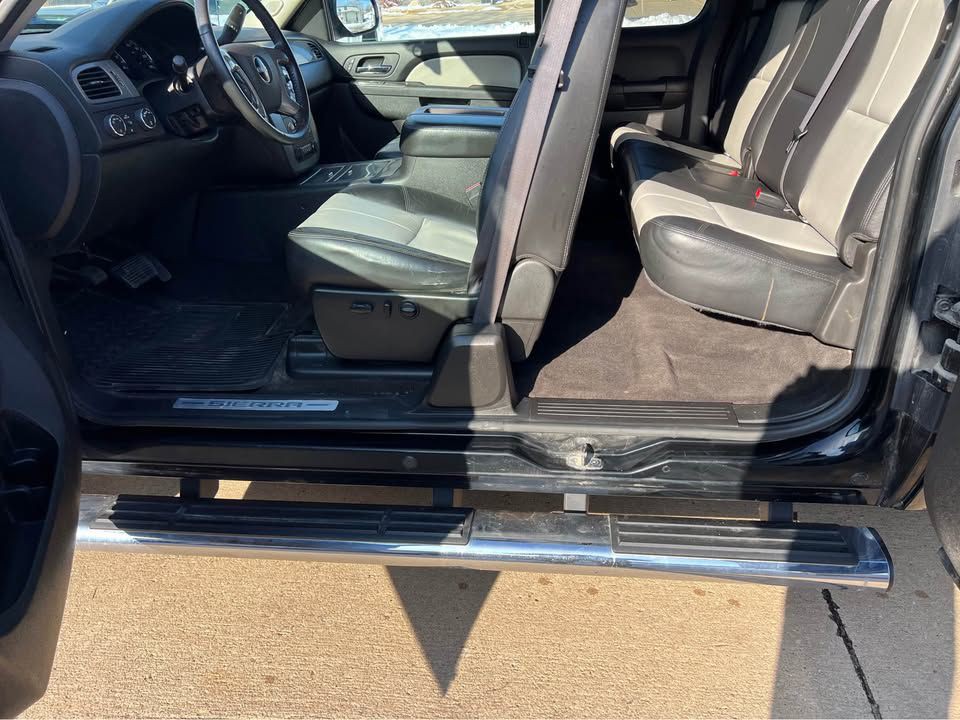 2011 GMC Sierra Image 10