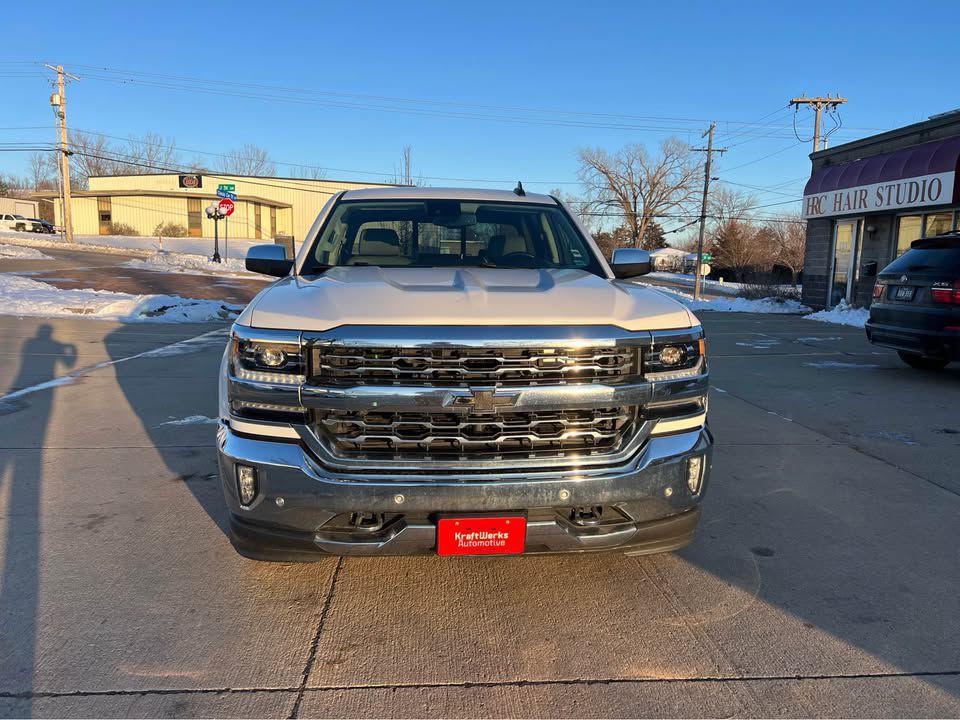 2018 Chevrolet Silverado 1500 Image 2