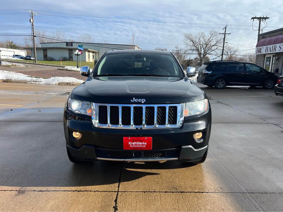 2012 Jeep Grand Cherokee Image 2