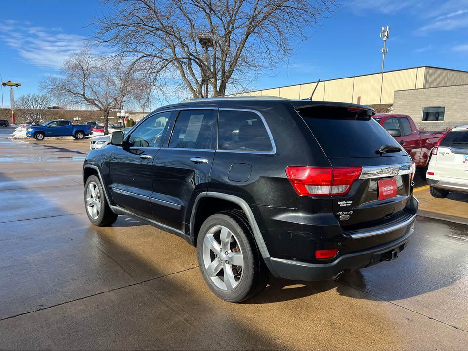 2012 Jeep Grand Cherokee Image 6