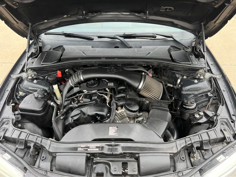 2012 BMW 1 Series Image 12