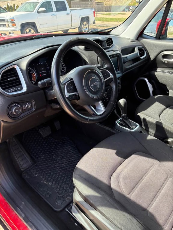 2019 Jeep Renegade Image 8