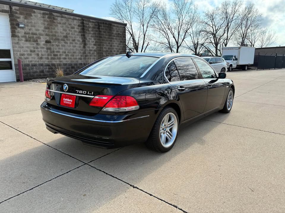 2008 BMW 7 Series Image 4