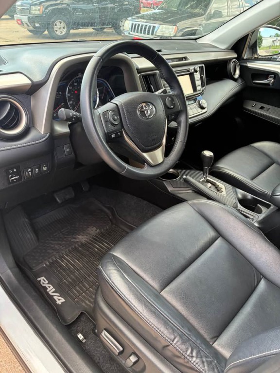 2014 Toyota Rav4 Image 8