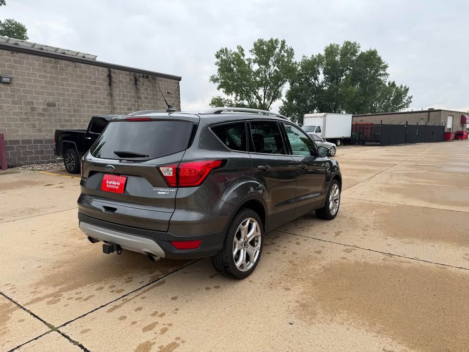 2019 Ford Escape Image 4