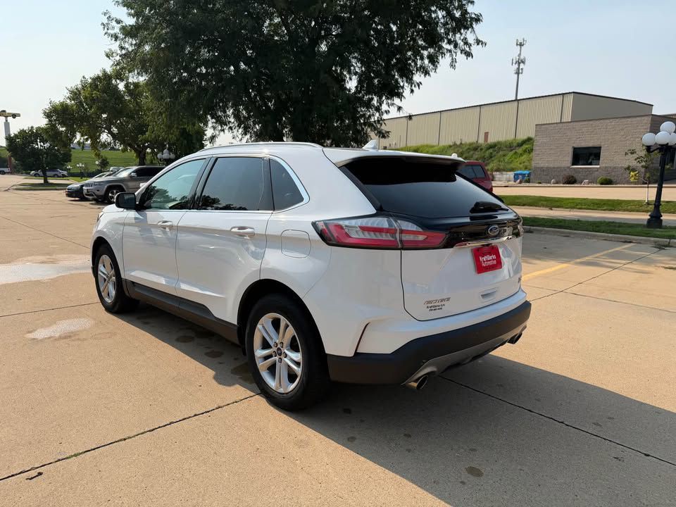 2019 Ford Edge Image 6