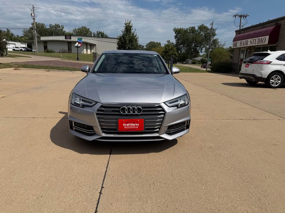 2017 Audi A4 Image 2