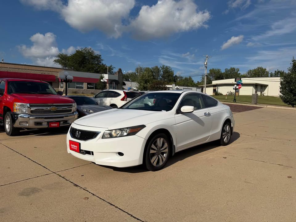 2010 Honda Accord Image 1