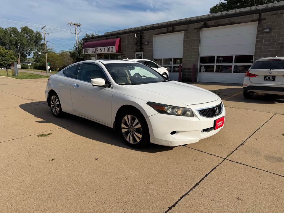2010 Honda Accord Image 3