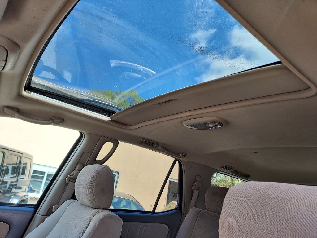 2006 Toyota Sequoia Image 9