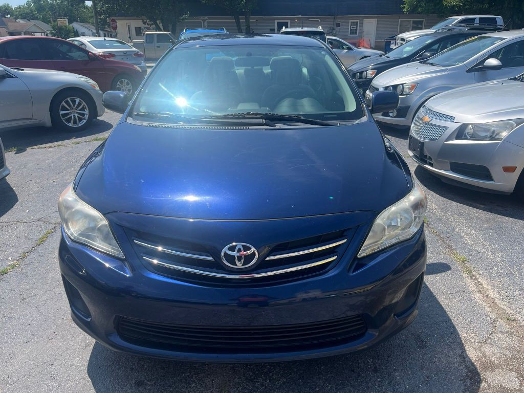 2013 Toyota Corolla Image 2