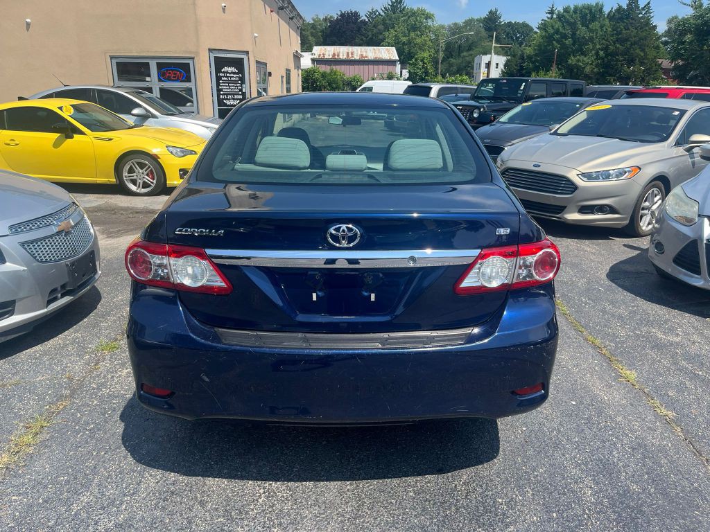 2013 Toyota Corolla Image 4