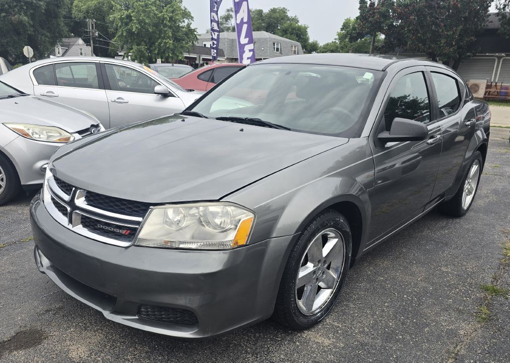2013 Dodge Avenger Image 3