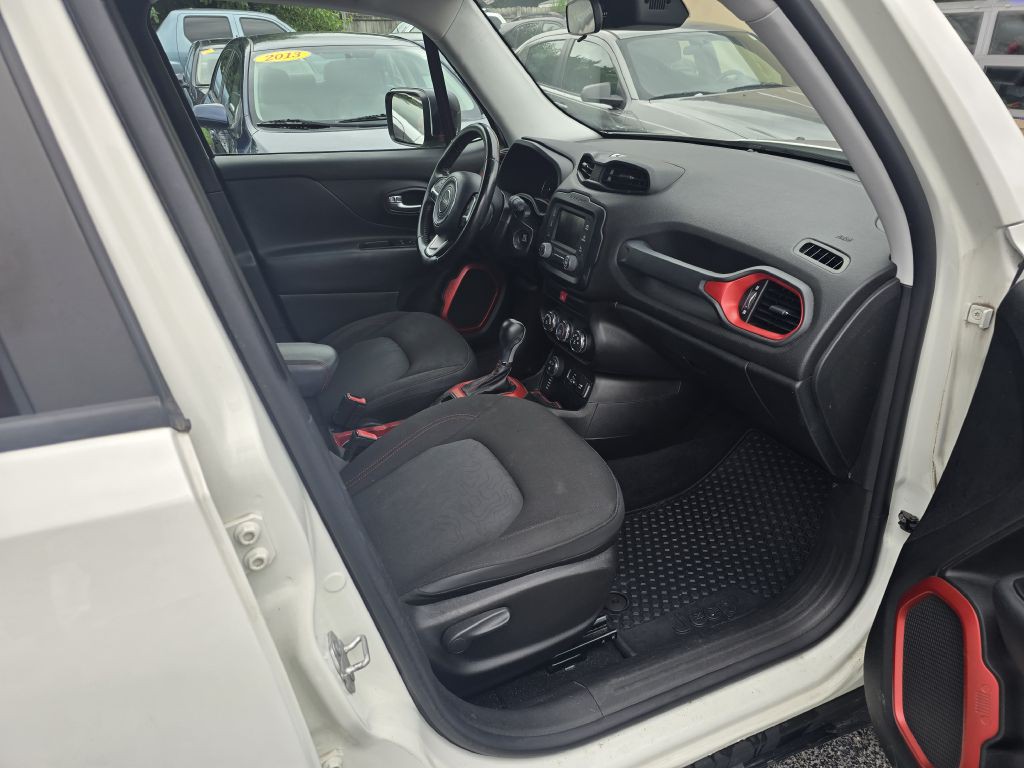 2016 Jeep Renegade Image 11