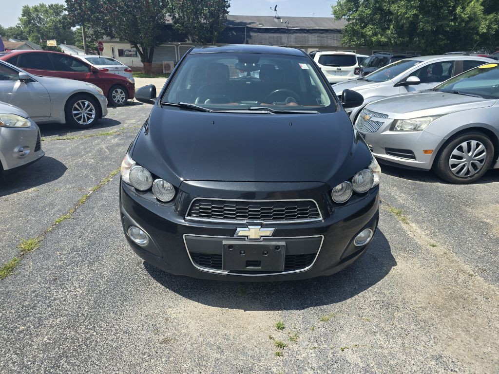 2012 Chevrolet Sonic Image 2