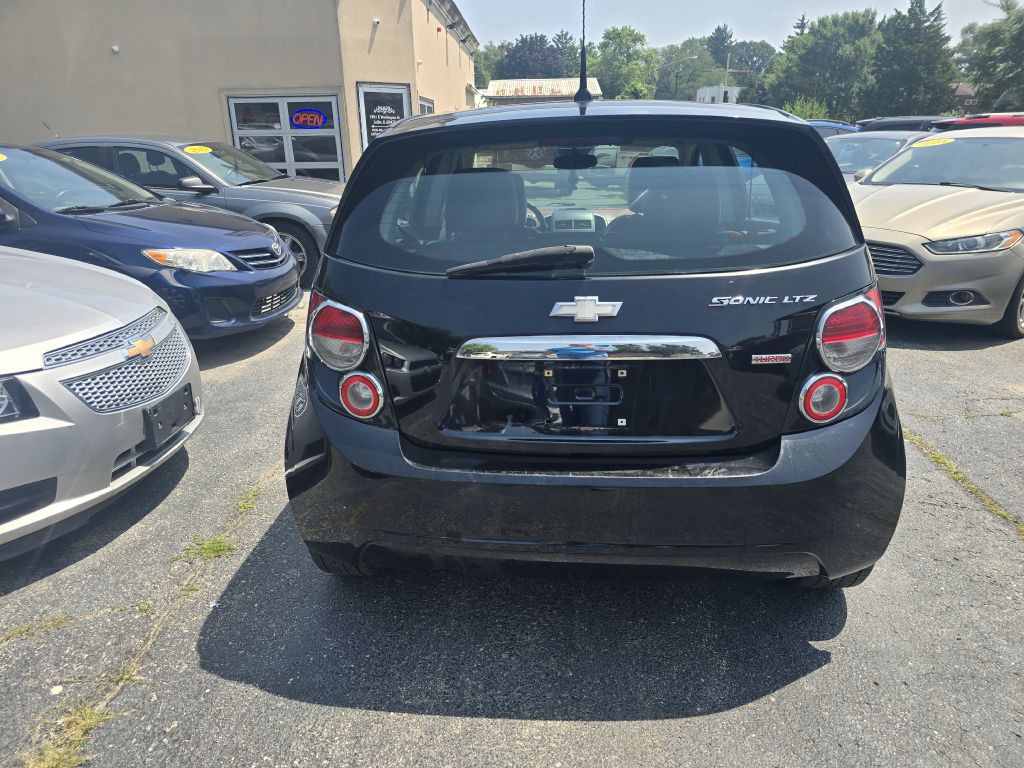 2012 Chevrolet Sonic Image 5