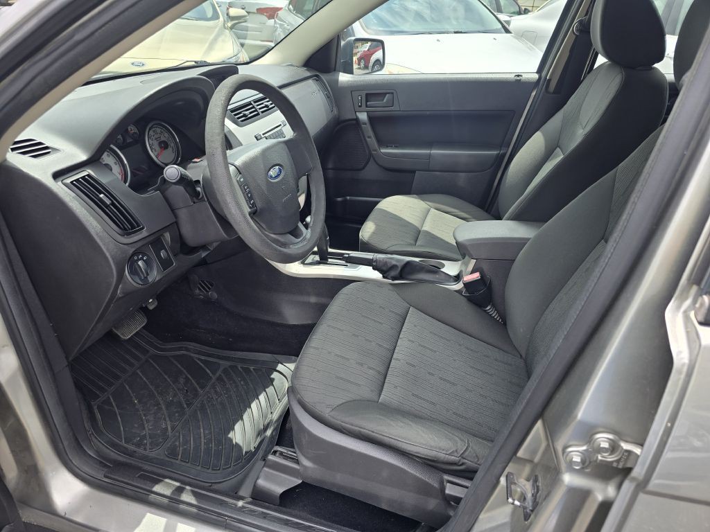 2008 Ford Focus Image 7