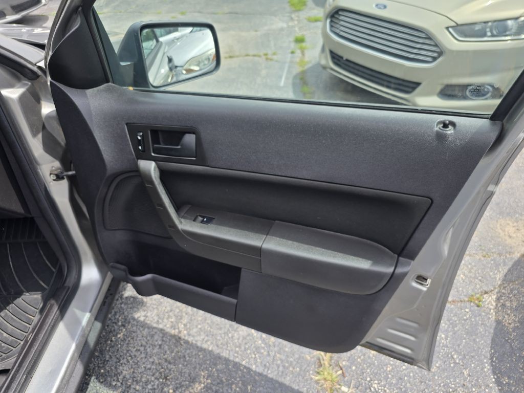 2008 Ford Focus Image 8