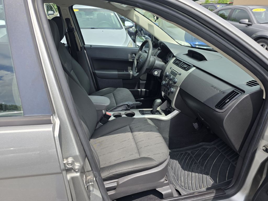 2008 Ford Focus Image 9