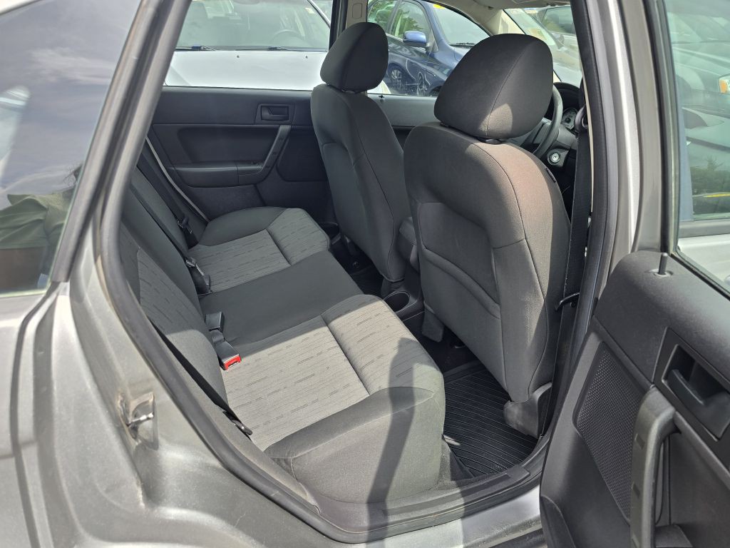 2008 Ford Focus Image 13