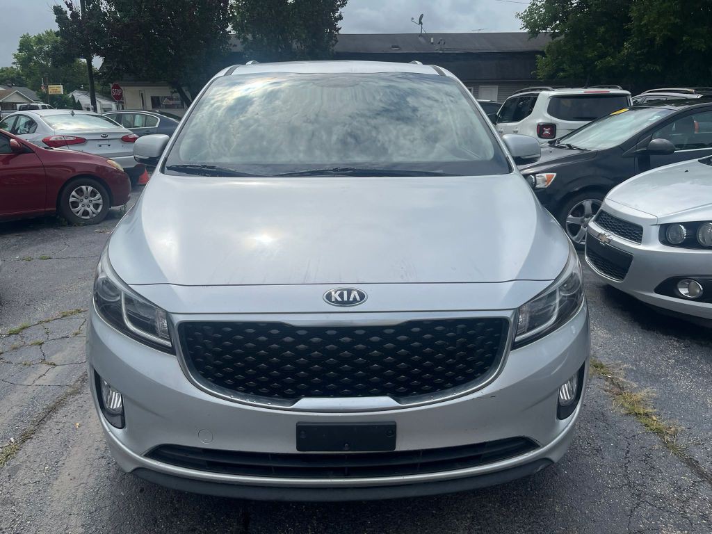 2016 Kia Sedona Image 2