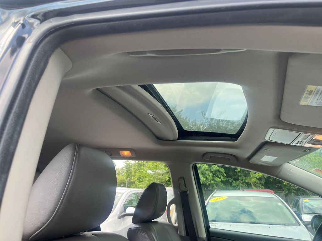 2014 Honda Odyssey Image 10