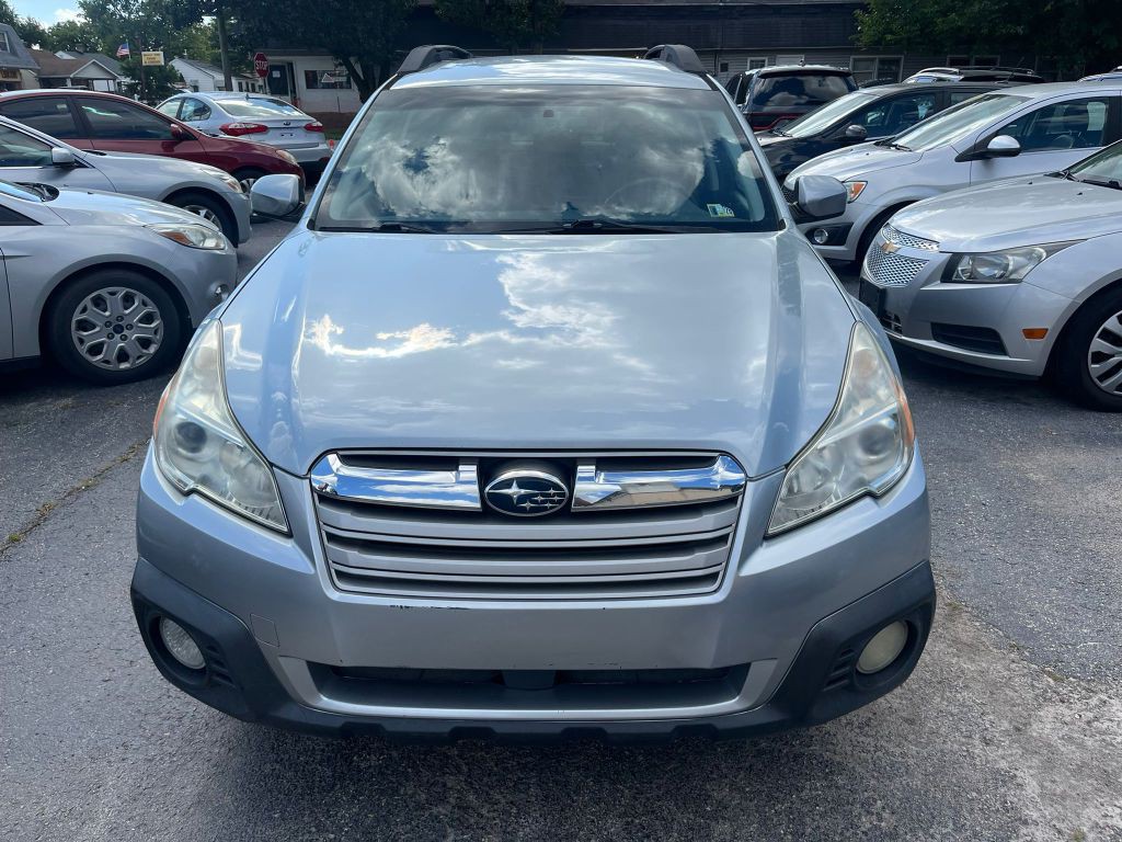 2013 Subaru Outback Image 2
