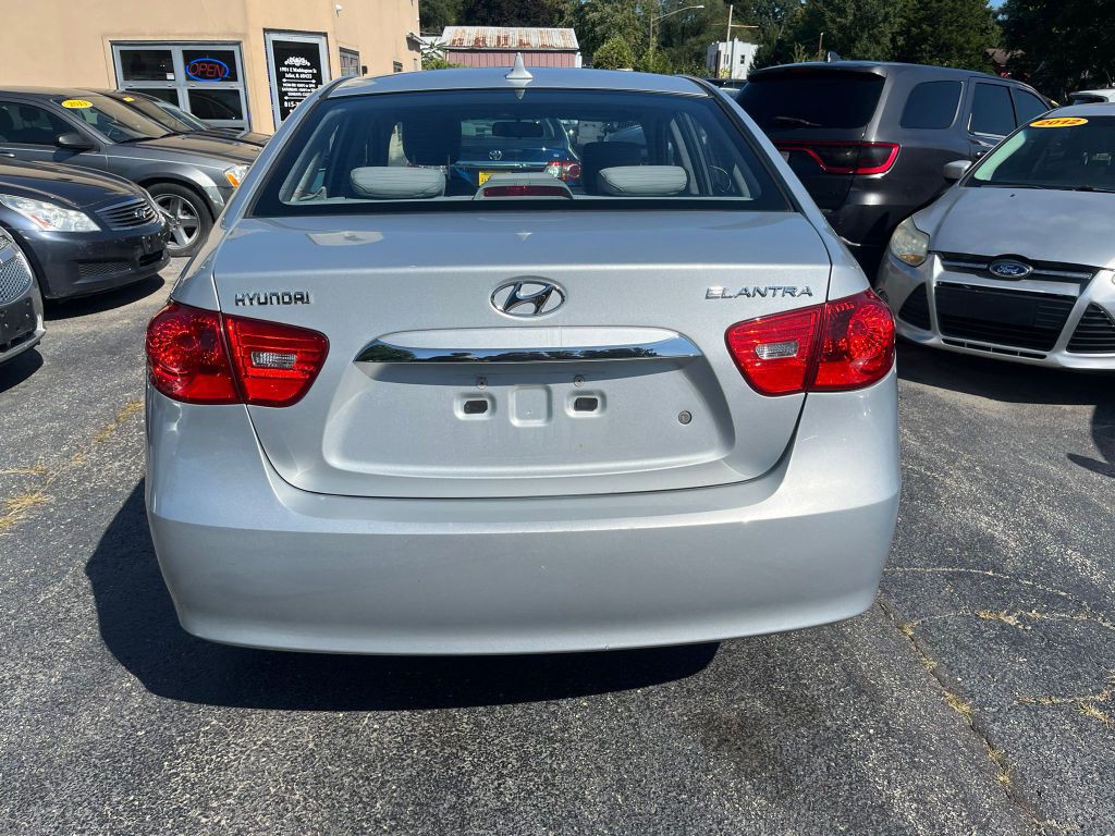 2010 Hyundai Elantra Image 4