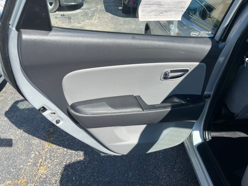 2010 Hyundai Elantra Image 11
