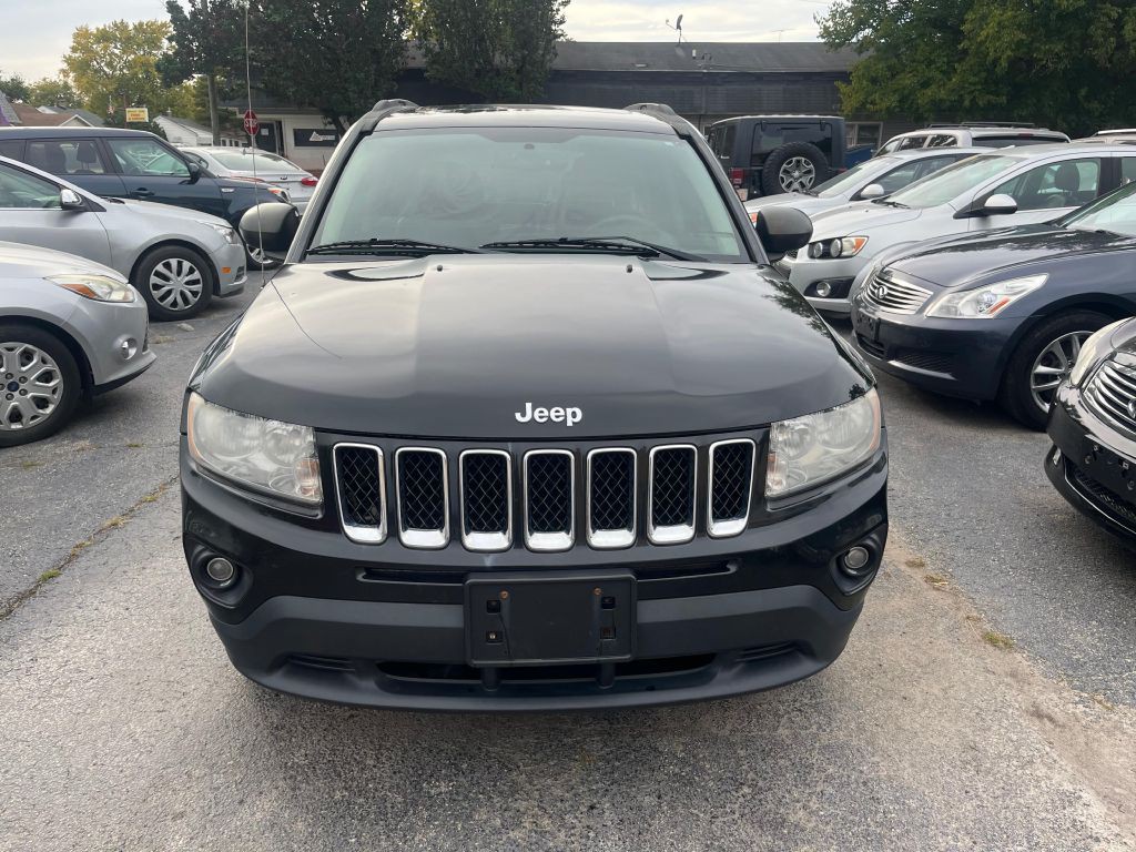 2012 Jeep Compass Image 2
