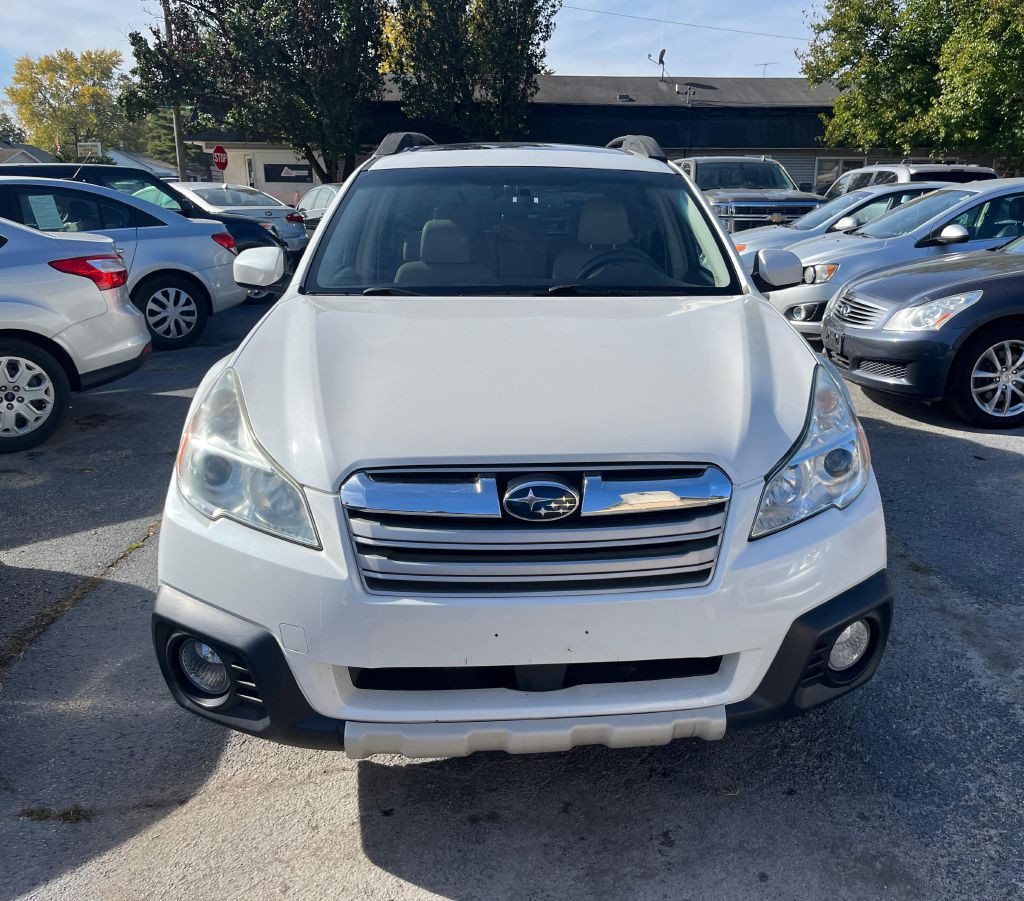 2013 Subaru Outback Image 2
