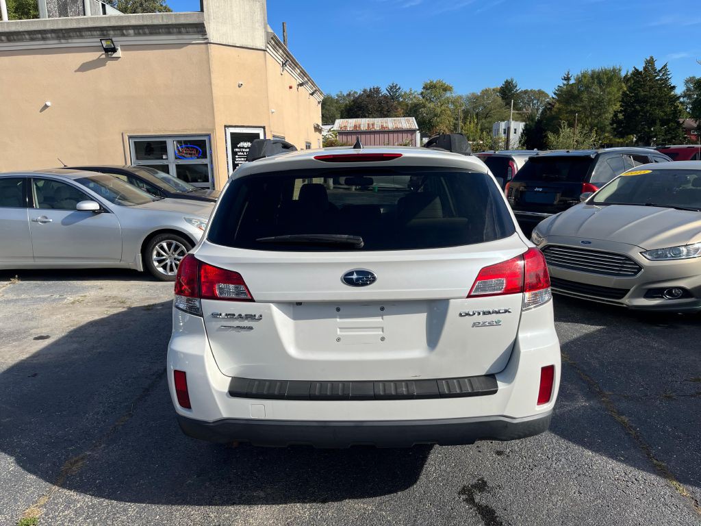 2013 Subaru Outback Image 4