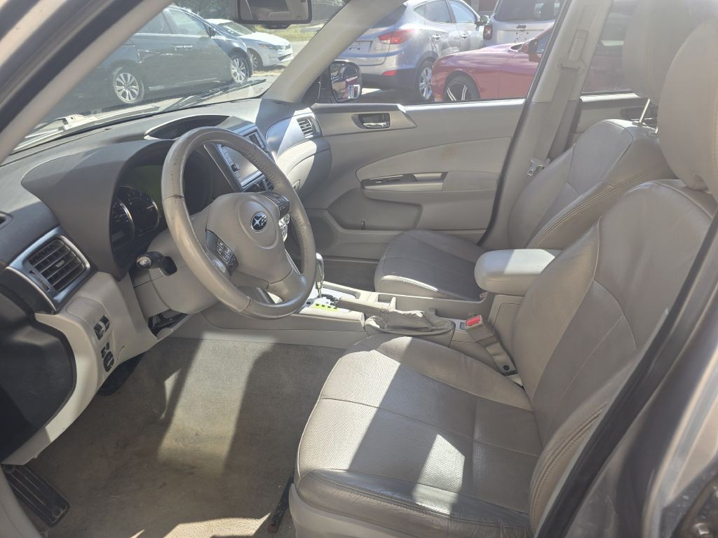 2010 Subaru Forester Image 7