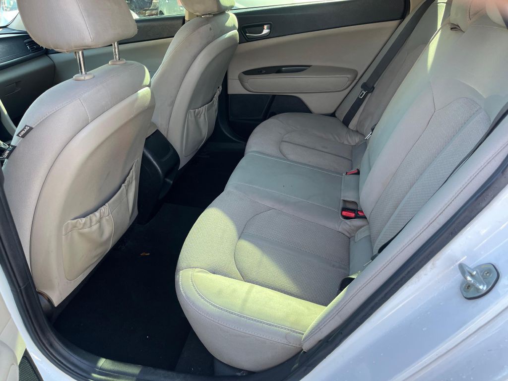 2017 Kia Optima Image 11
