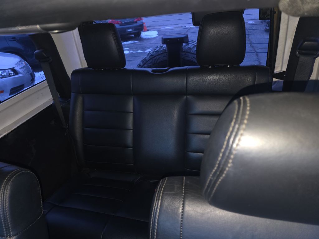 2012 Jeep Wrangler Image 14