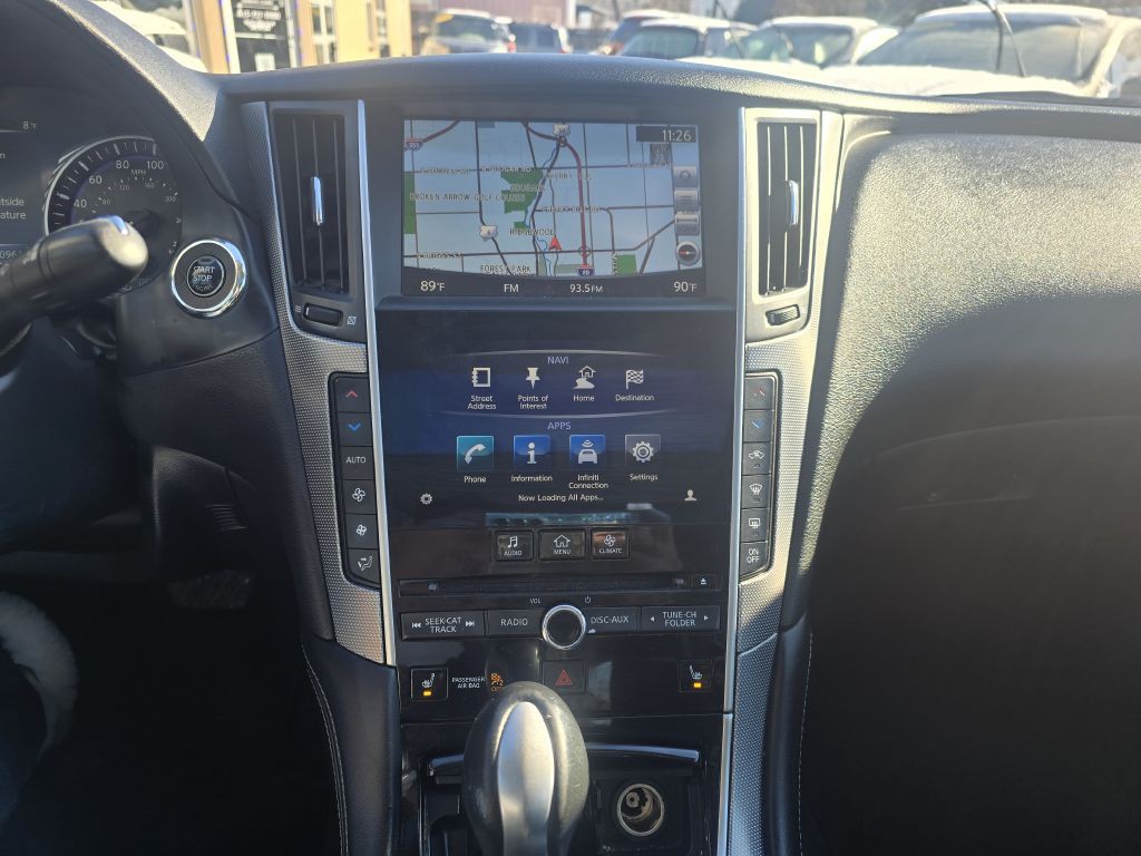2015 INFINITI Q50 Image 11