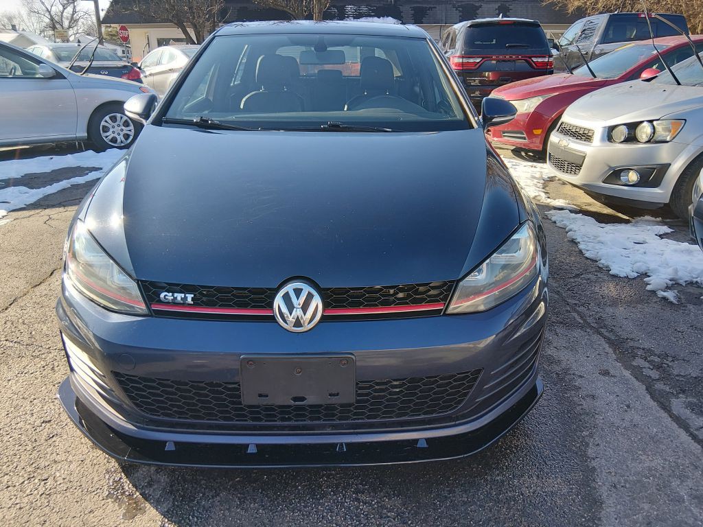 2016 Volkswagen GTI Image 2