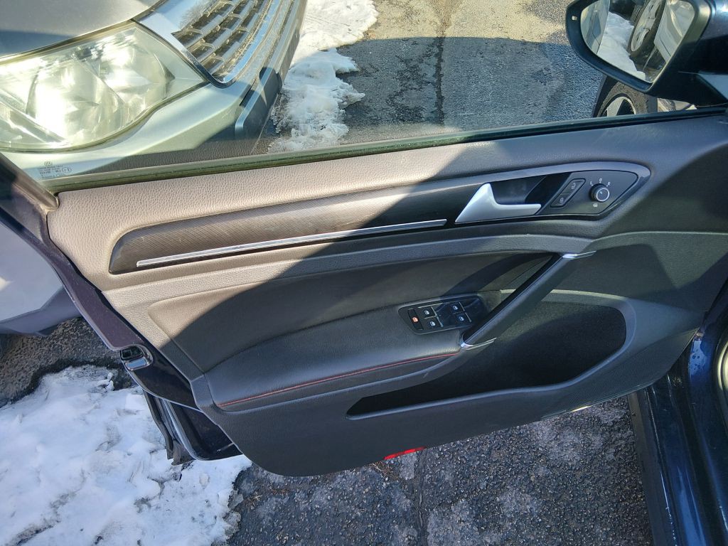 2016 Volkswagen GTI Image 6