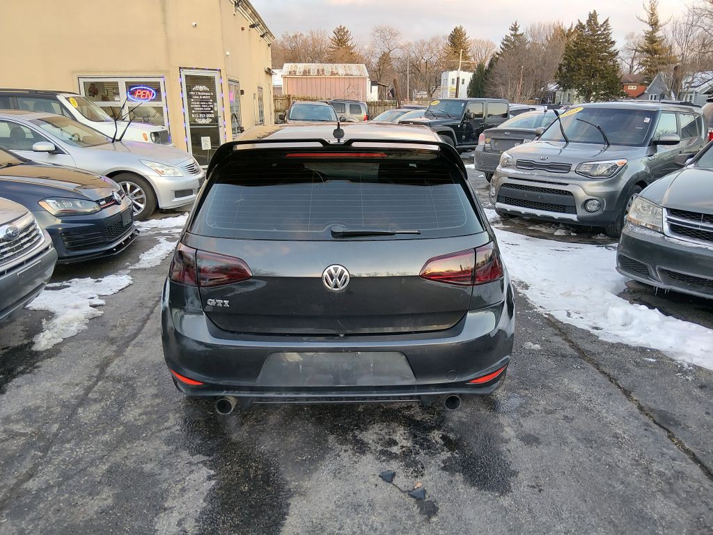 2017 Volkswagen GTI Image 4